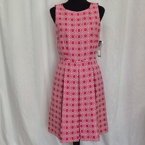Tahari Arthur S. Levine Pleated Fit & Flare Dress - Size 6